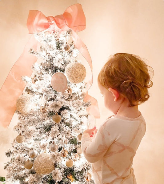 Magical Makeover: Decorating Your Kid's Room for Christmas